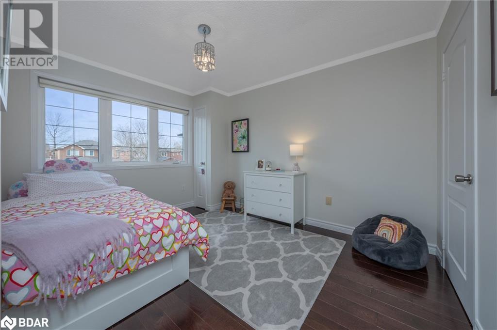 












62 HARLEY Avenue

,
Georgetown,




Ontario
L7G5R9

