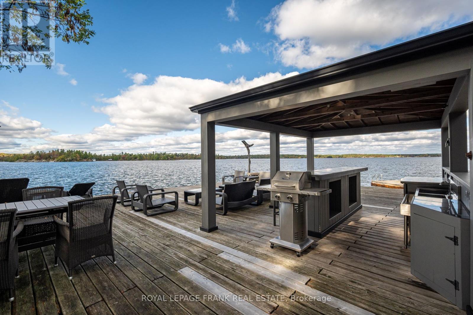 












1329 TRAPPERS LANE

,
Douro-Dummer,




Ontario
K0L2H0

