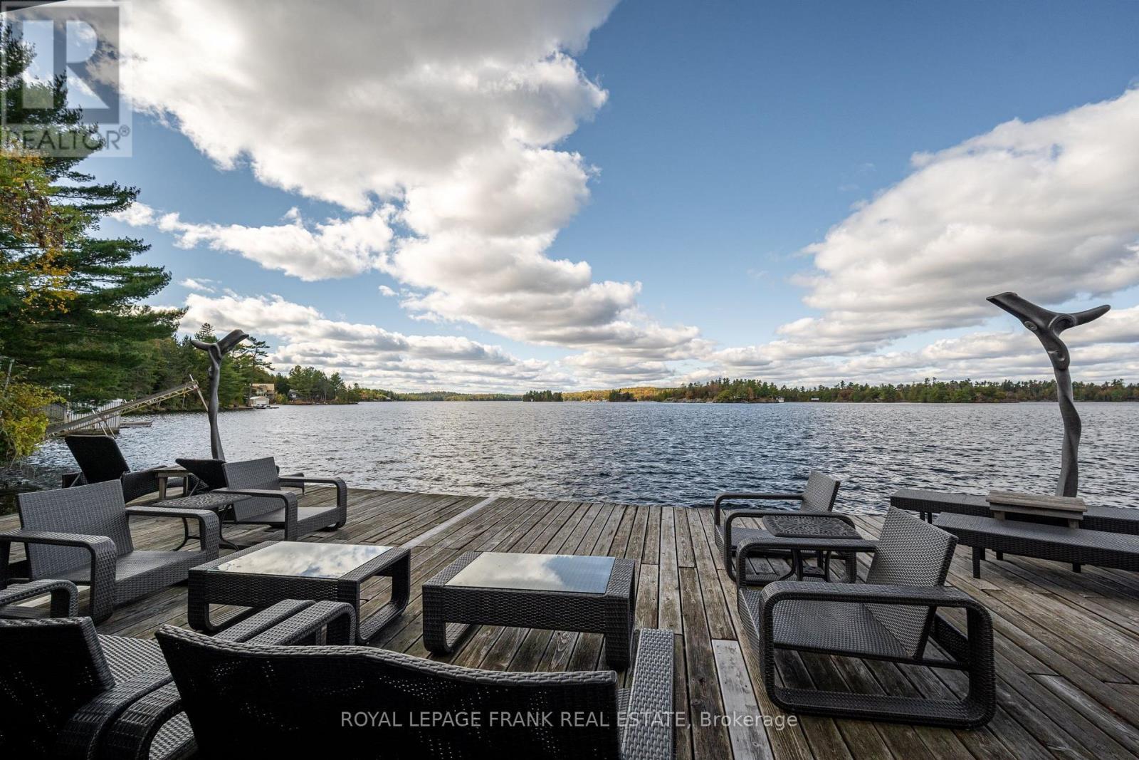 












1329 TRAPPERS LANE

,
Douro-Dummer,




Ontario
K0L2H0

