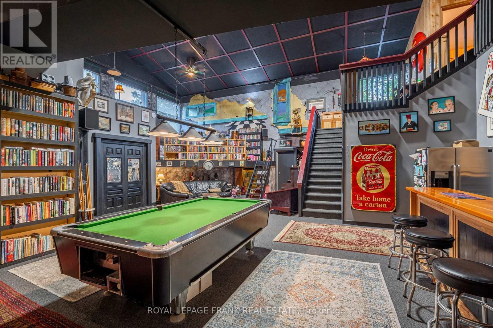 












1329 TRAPPERS LANE

,
Douro-Dummer,




Ontario
K0L2H0

