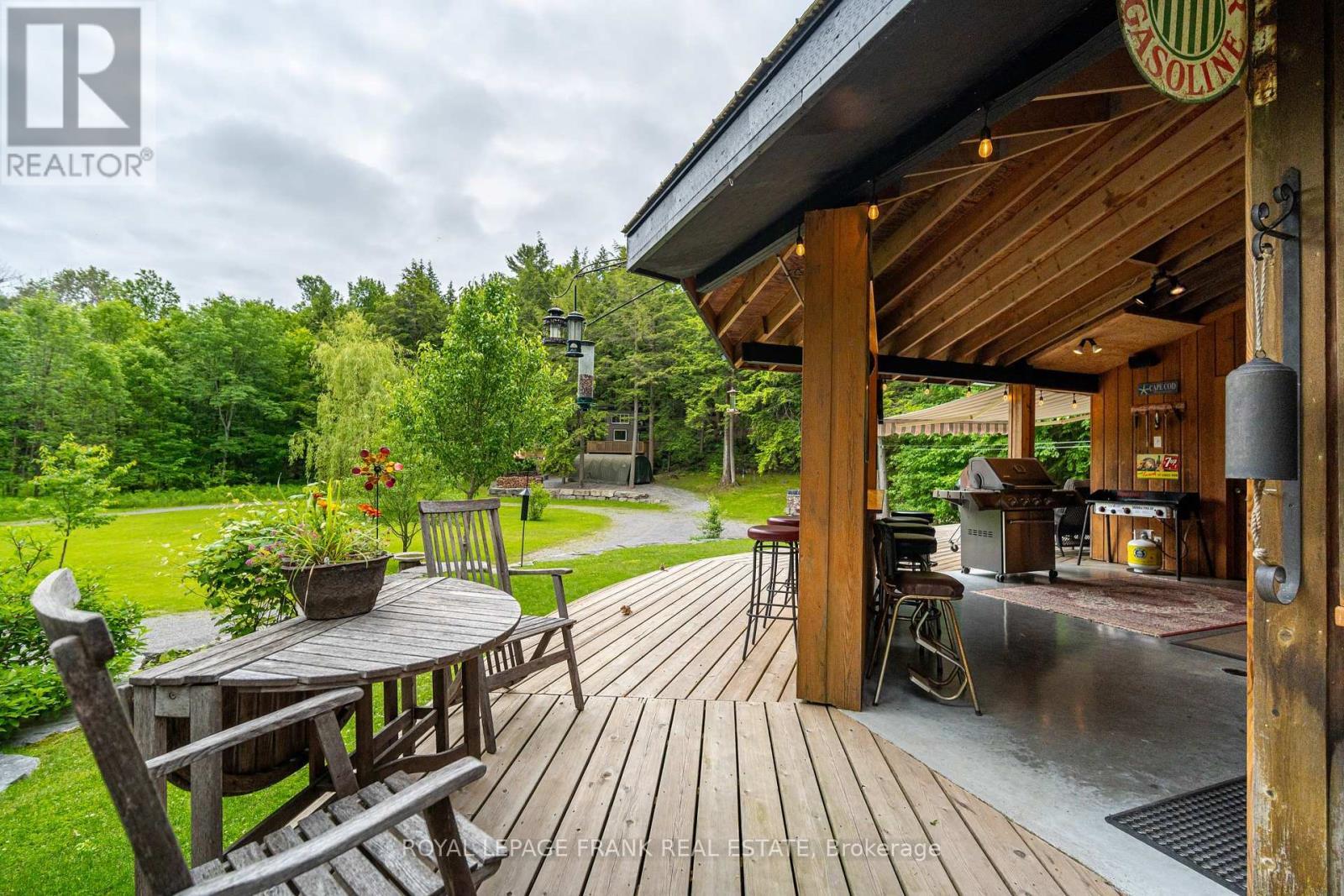 












1329 TRAPPERS LANE

,
Douro-Dummer,




Ontario
K0L2H0

