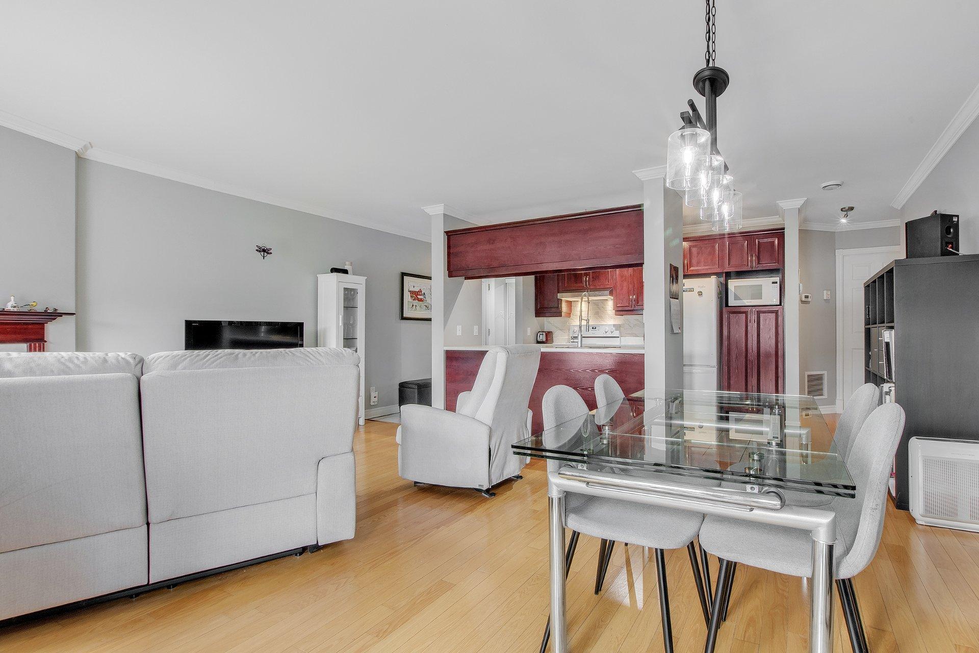 









575


Rue St-Pierre

,
Terrebonne (Terrebonne),




QC
J6W1C5

