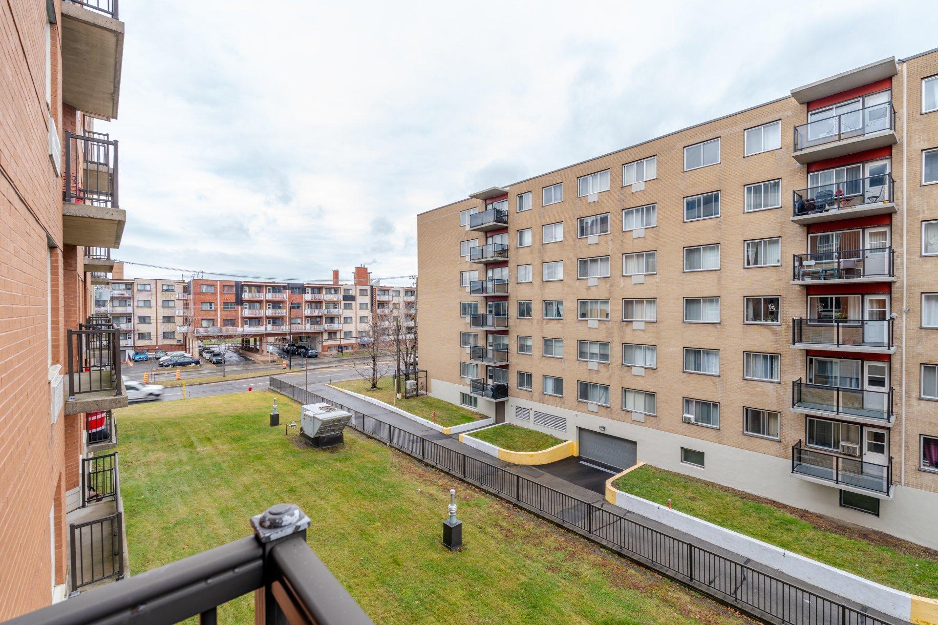 









995


Rue Jules-Poitras

, 308,
Montréal (Saint-Laurent),




QC
H4N3M2

