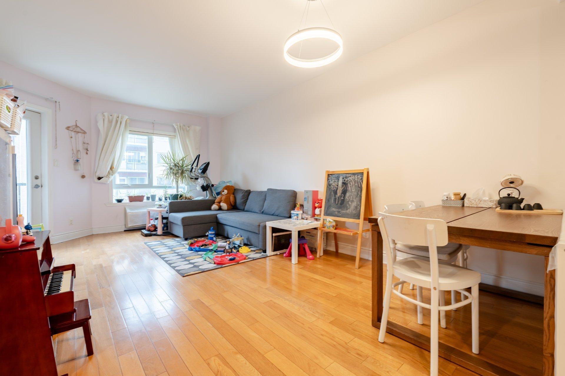









995


Rue Jules-Poitras

, 308,
Montréal (Saint-Laurent),




QC
H4N3M2

