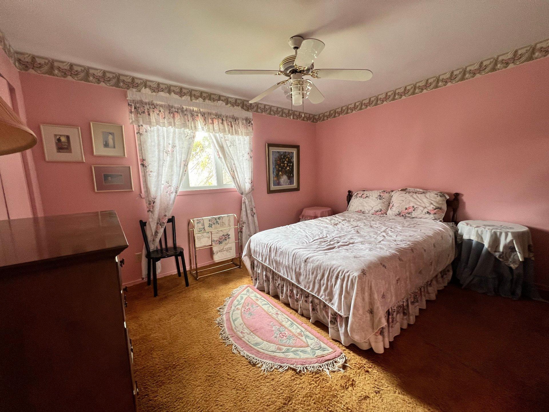 









1151


Rue De Meulles

,
Saint-Bruno-de-Montarville,




QC
J3V3A4

