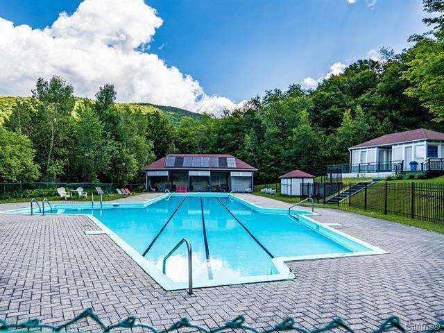 









575


Ch. Réal

, 409,
Sutton,




QC
J0E2K0

