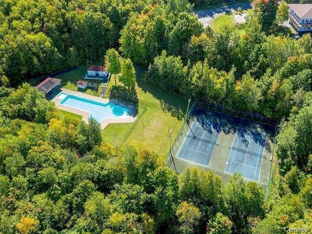 









575


Ch. Réal

, 409,
Sutton,




QC
J0E2K0

