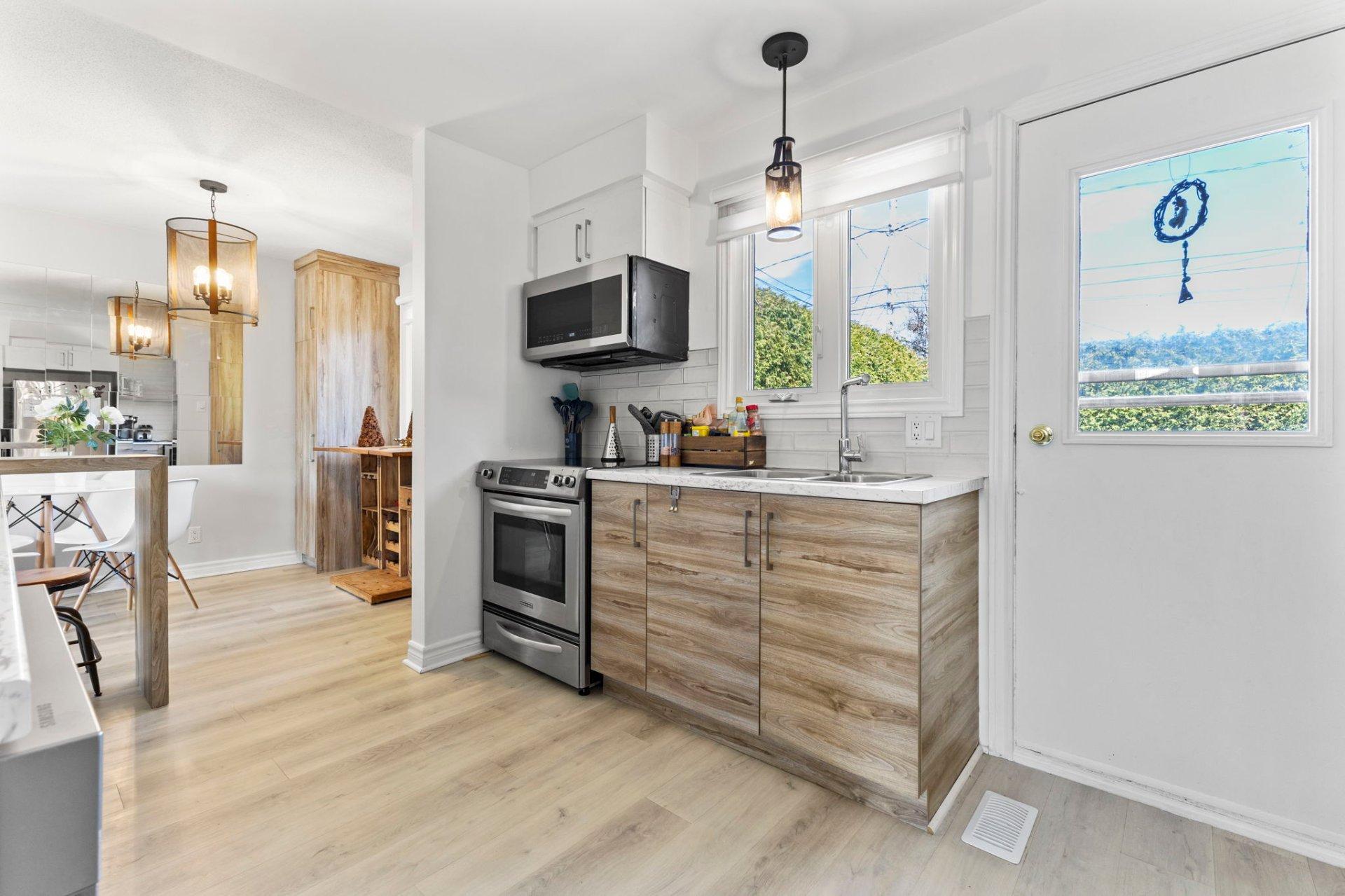 









81


Rue Bocage

,
Gatineau (Gatineau),




QC
J8T7W5

