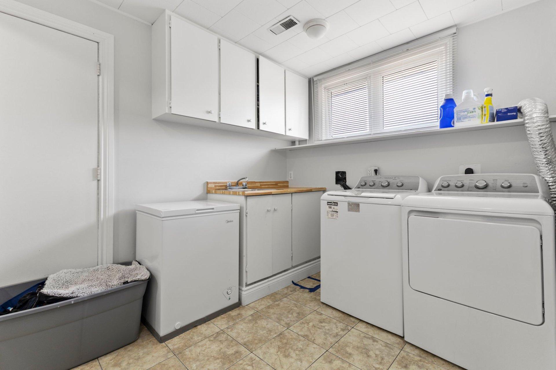 









81


Rue Bocage

,
Gatineau (Gatineau),




QC
J8T7W5

