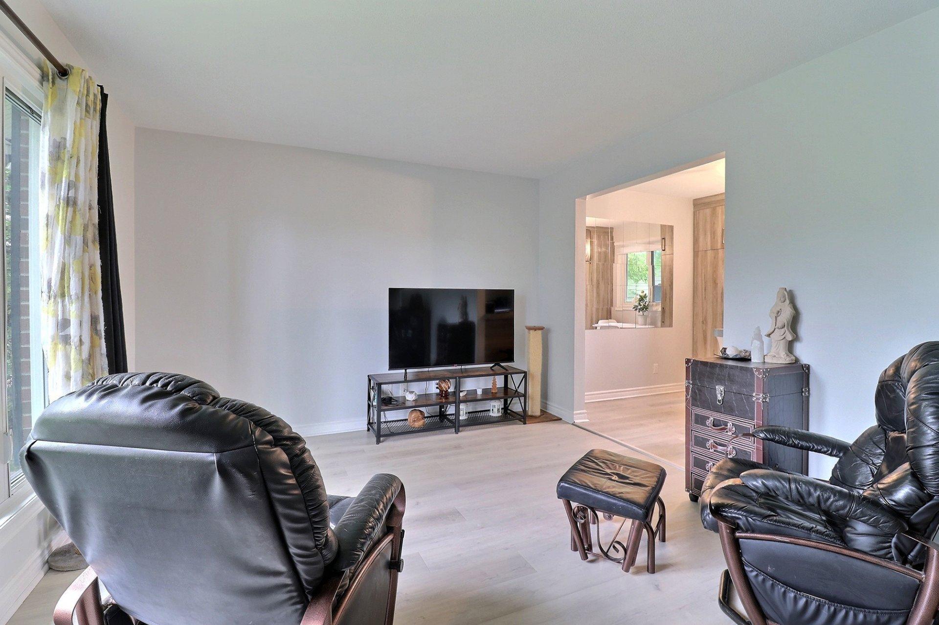









81


Rue Bocage

,
Gatineau (Gatineau),




QC
J8T7W5

