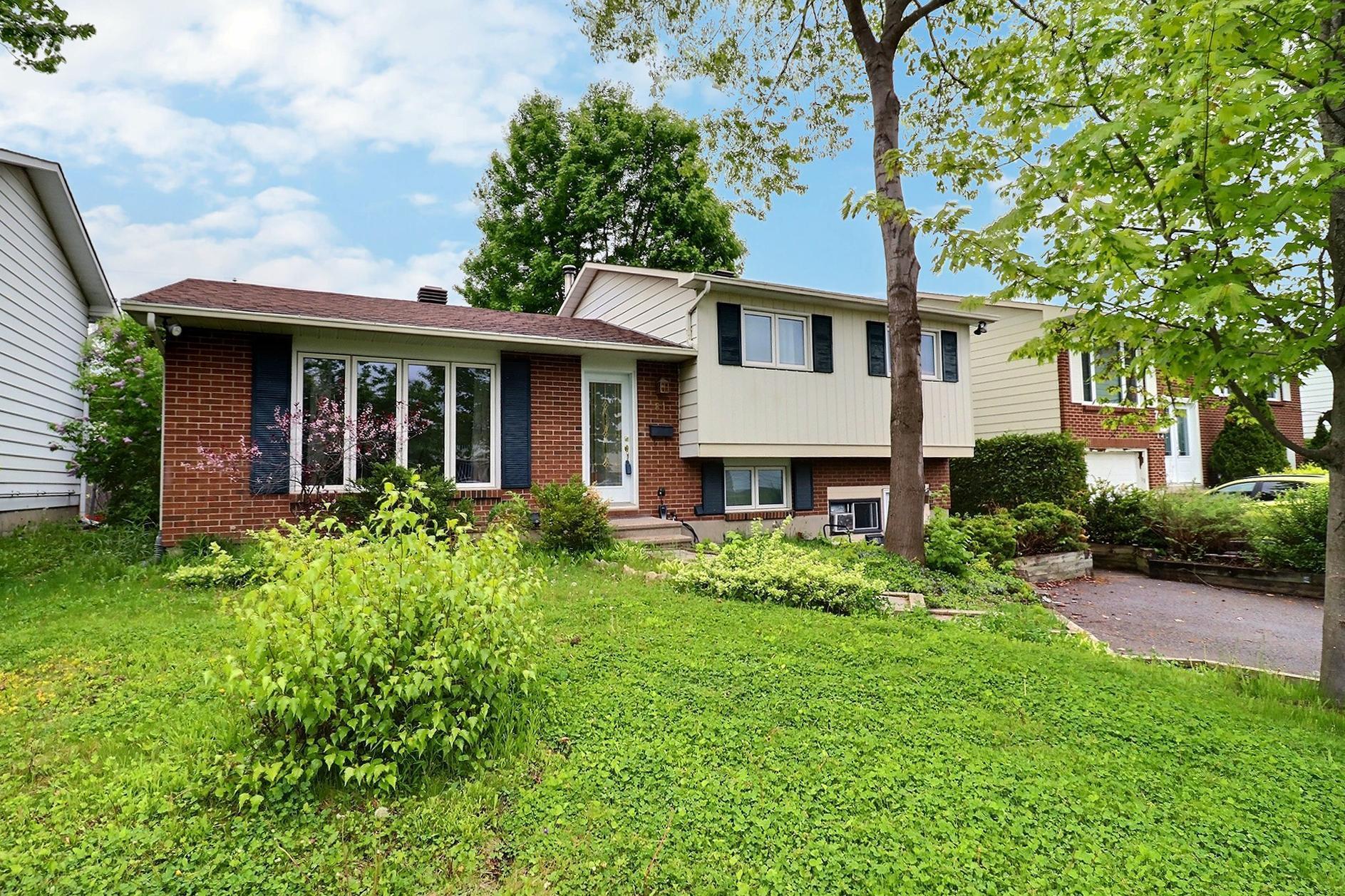 









81


Rue Bocage

,
Gatineau (Gatineau),




QC
J8T7W5

