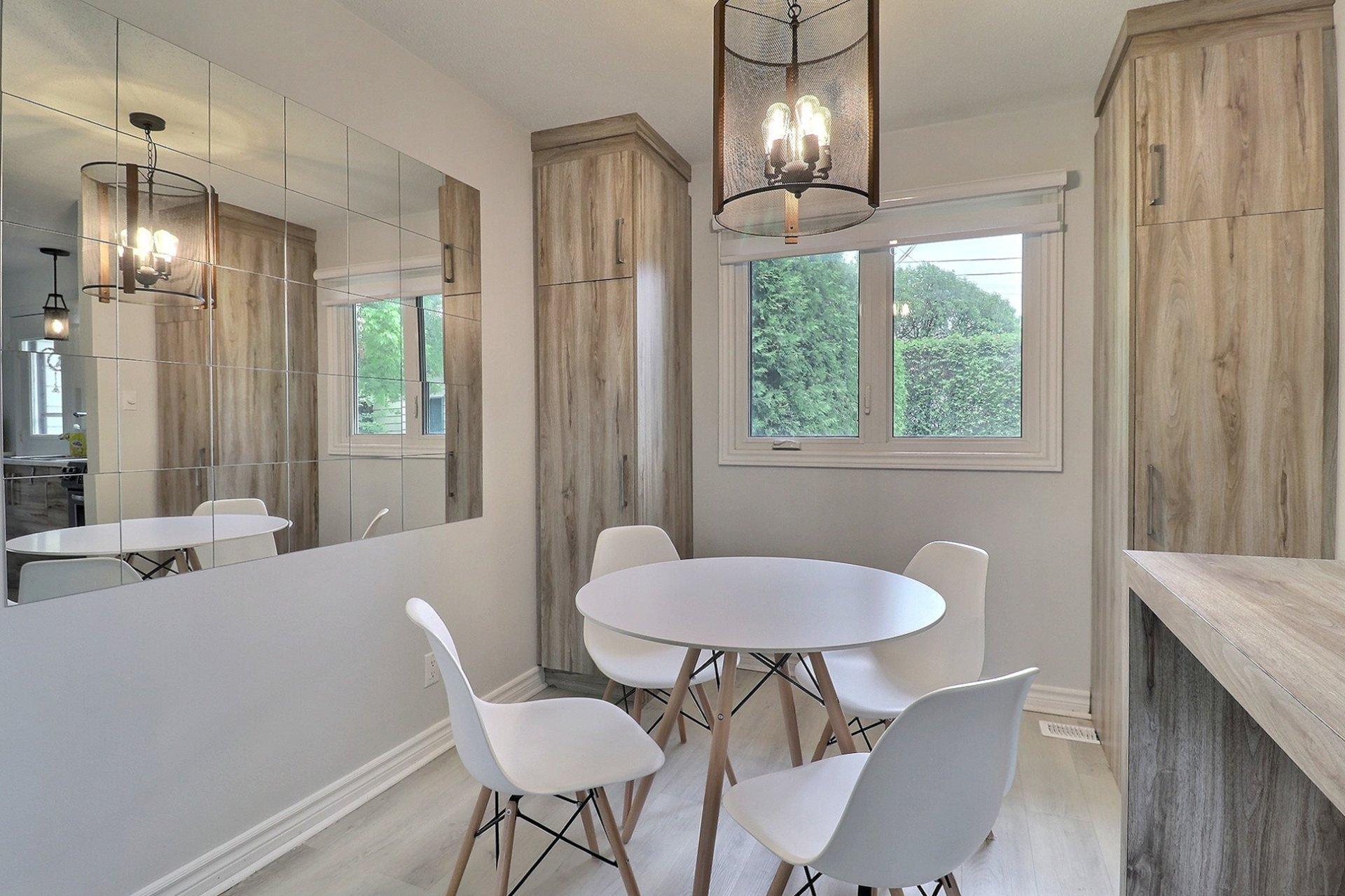 









81


Rue Bocage

,
Gatineau (Gatineau),




QC
J8T7W5


