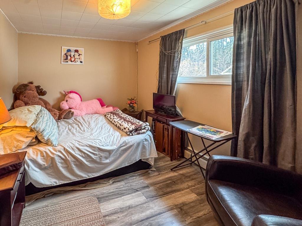 









2165


Warren

Avenue,
Kimberley,




BC
V1A 1S6

