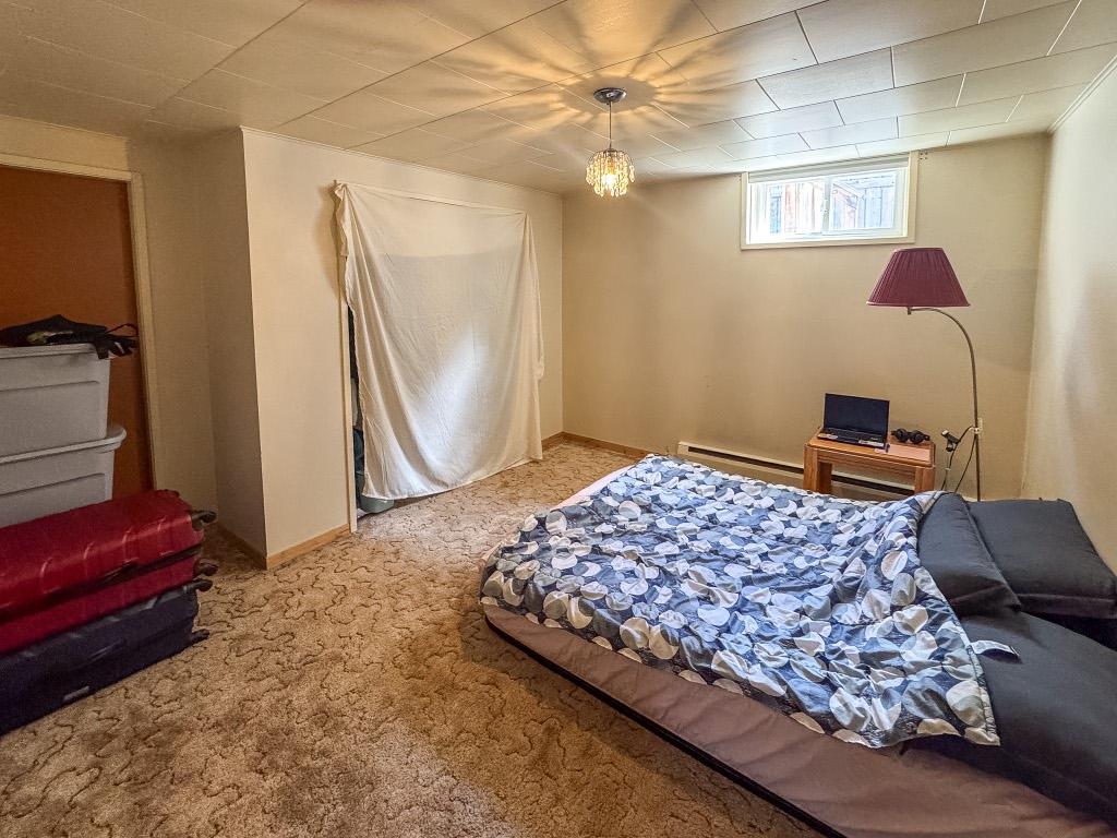









2165


Warren

Avenue,
Kimberley,




BC
V1A 1S6

