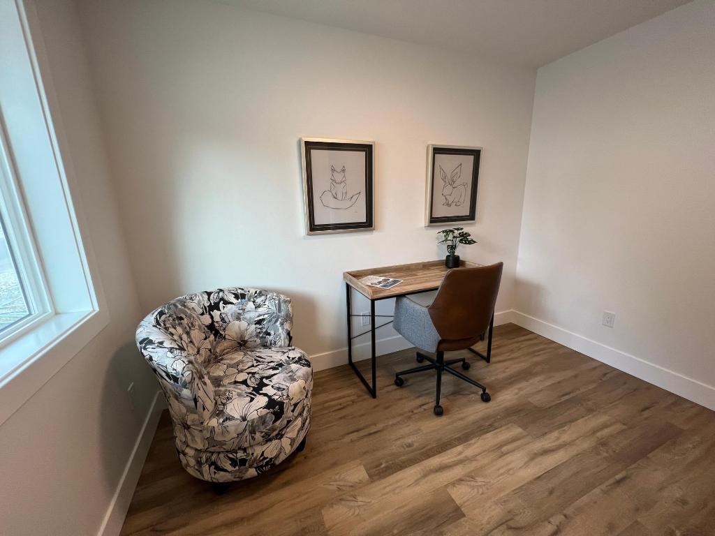









20


KIMBERLEY

Avenue,
Kimberley,




BC
V1A 2J3

