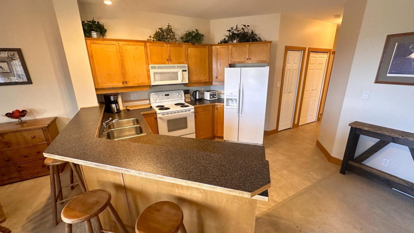 









1351


GERRY SORENSEN

Way, C4-C,
Kimberley,




BC
V1A 2Y6

