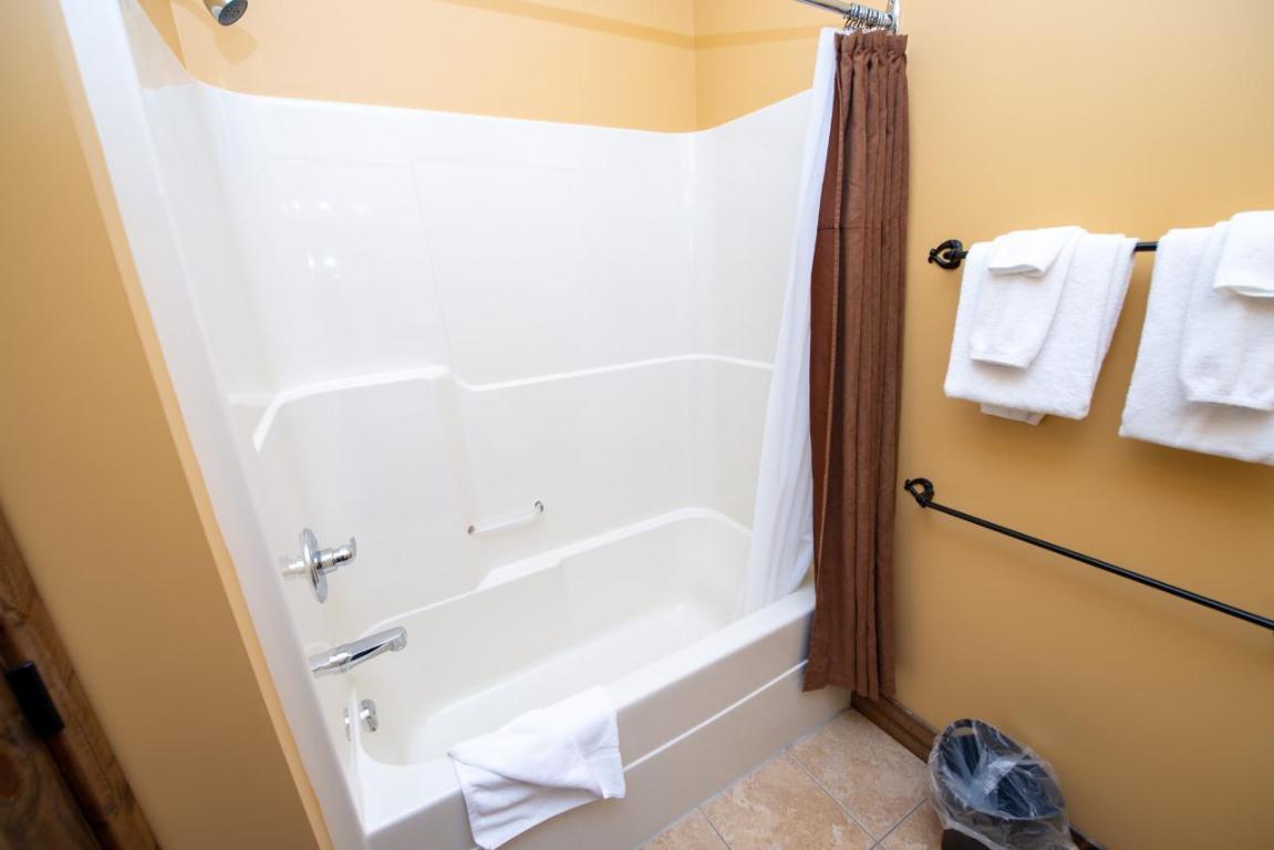









1351


GERRY SORENSEN

Way, M2-A,
Kimberley,




BC
V1A 2Y6

