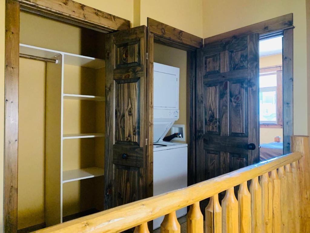 









1351


GERRY SORENSEN

Way, M1-A,
Kimberley,




BC
V1A 2Y9

