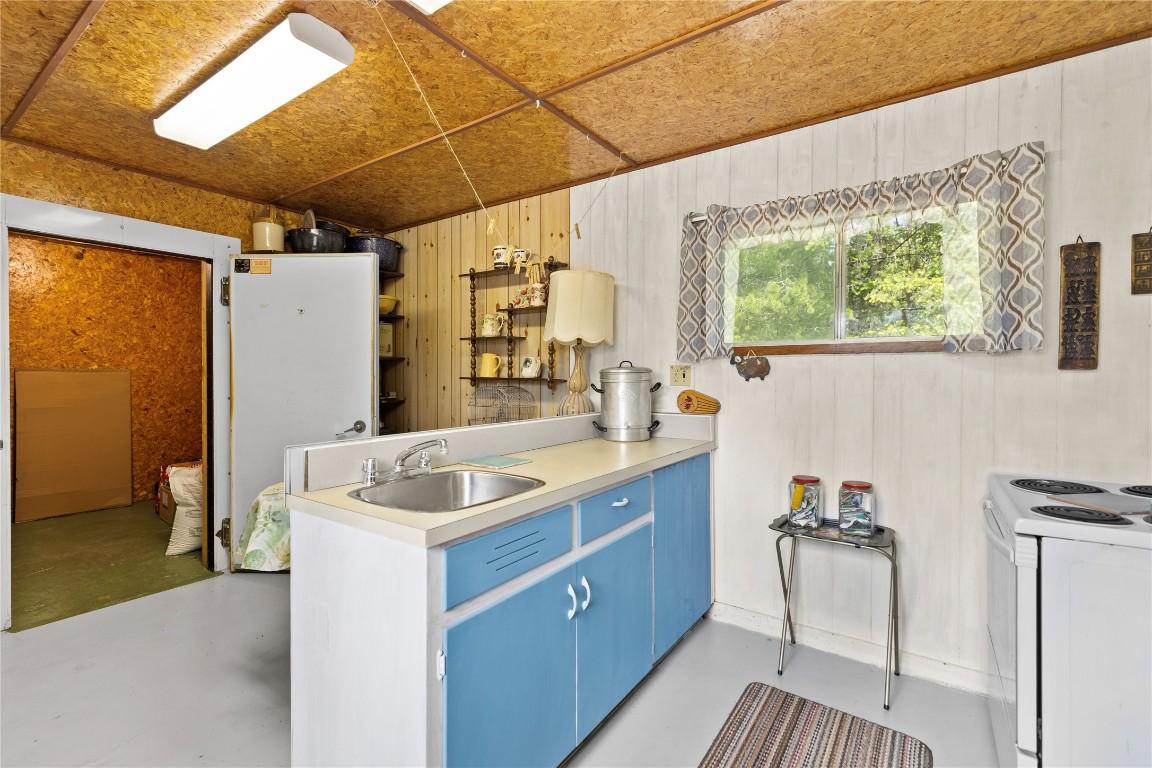 









3056


HARMON

Road,
Clearwater,




BC
V0E 3A0

