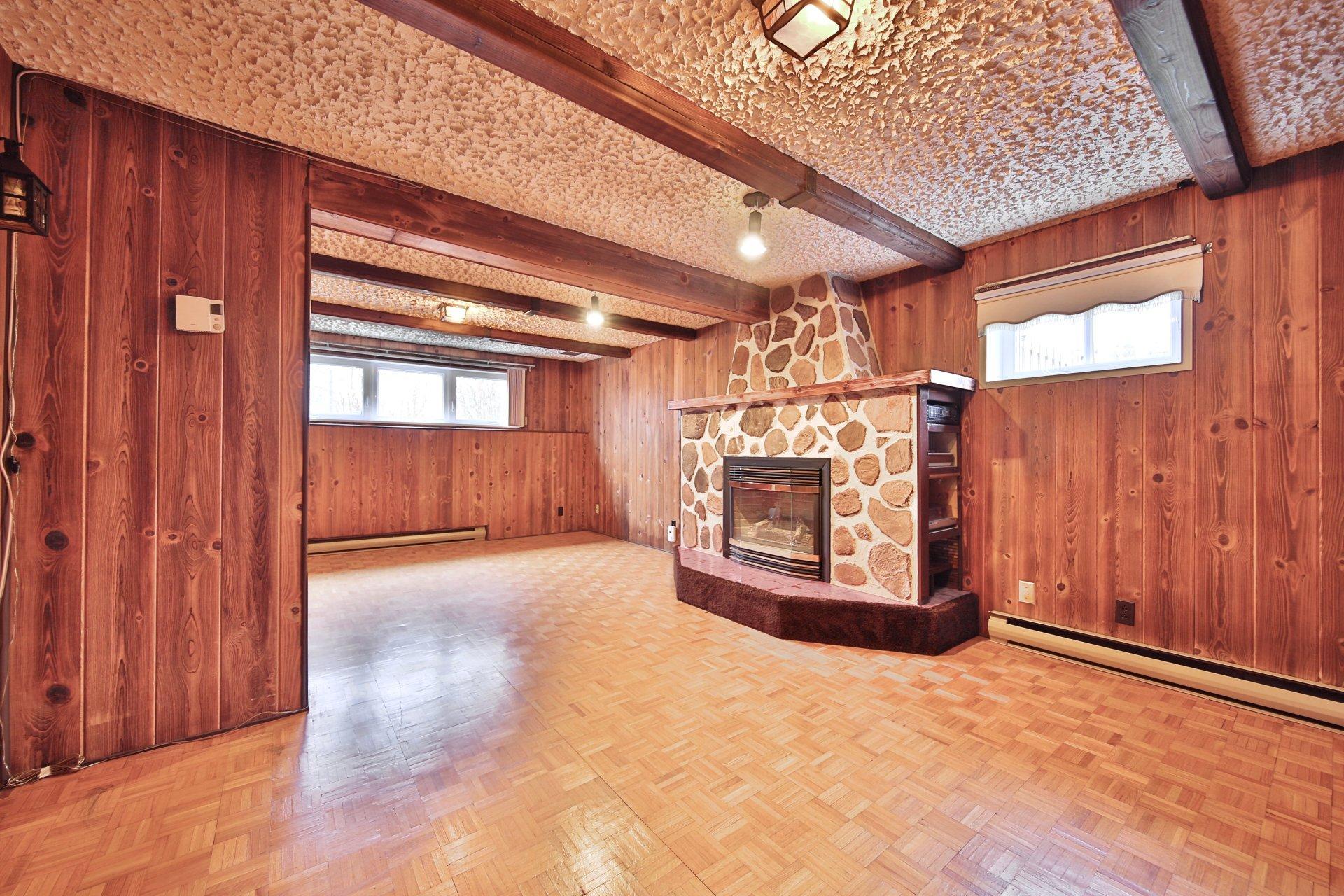 









4545


Boul. Gaétan-Boucher

,
Longueuil (Saint-Hubert),




QC
J3Y5W5

