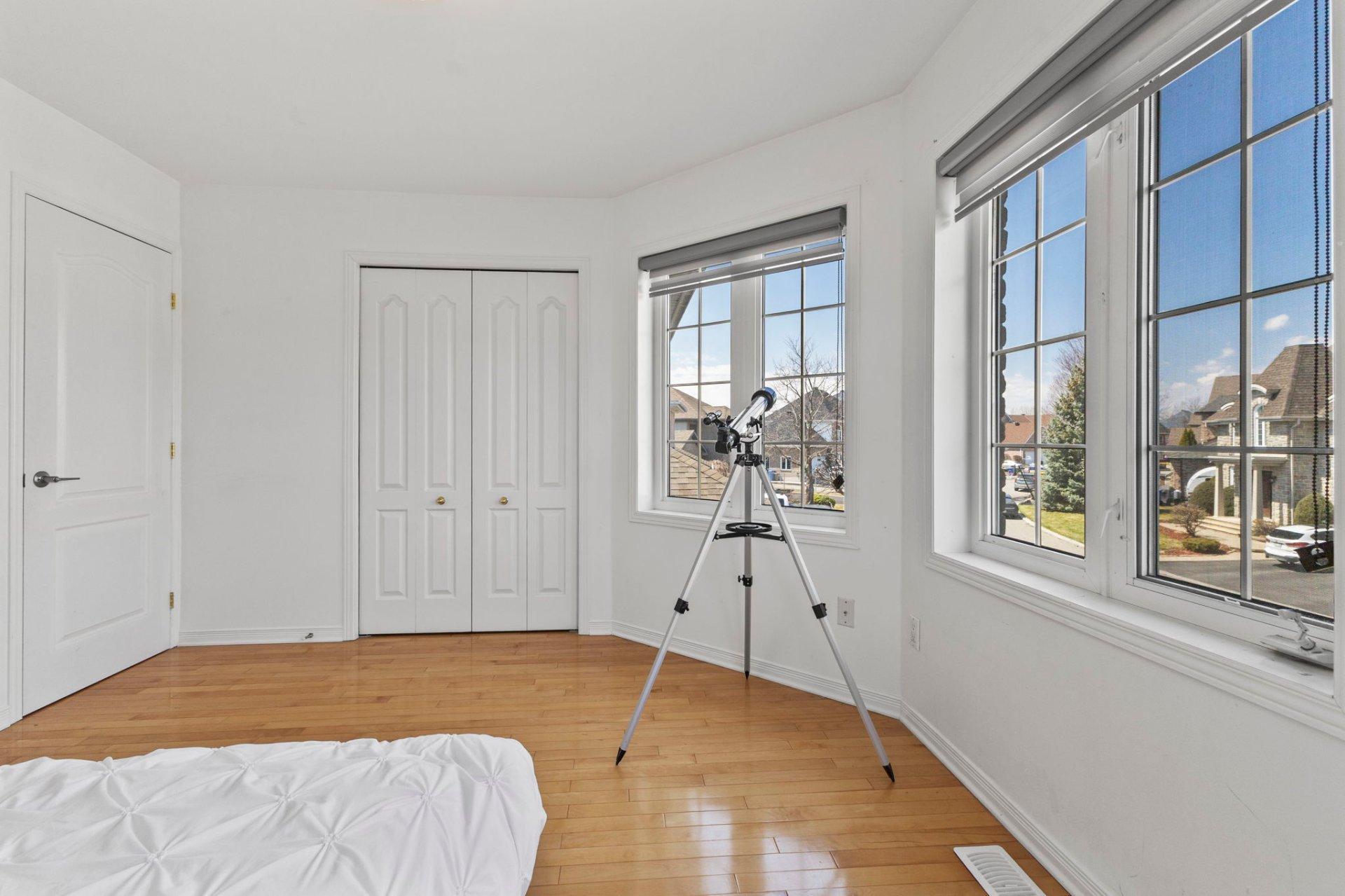 









24


Rue de la Châtelaine

,
Gatineau (Gatineau),




QC
J8V2N2

