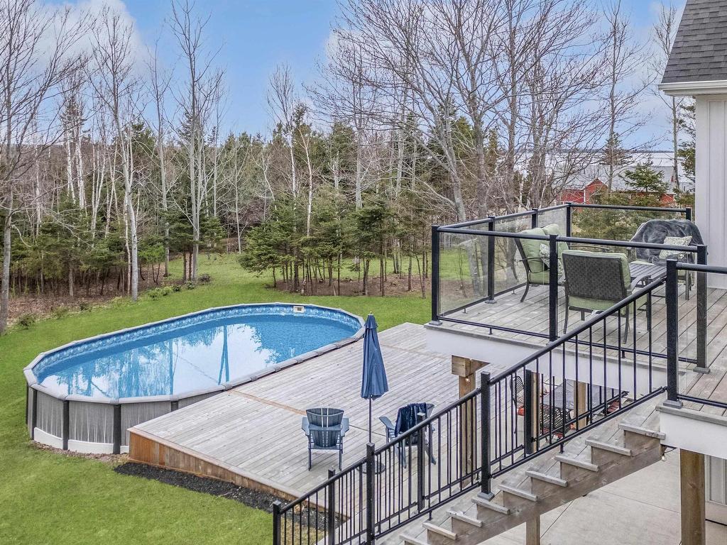 












87 Sunset Drive

,
Oyster Bed Bridge,




PE
C1E 2X8

