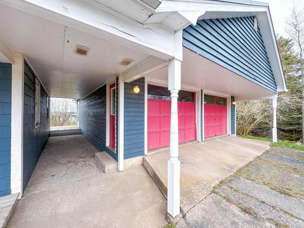 












447 Rte 17

,
Lower Montague,




PE
C0A 1R0

