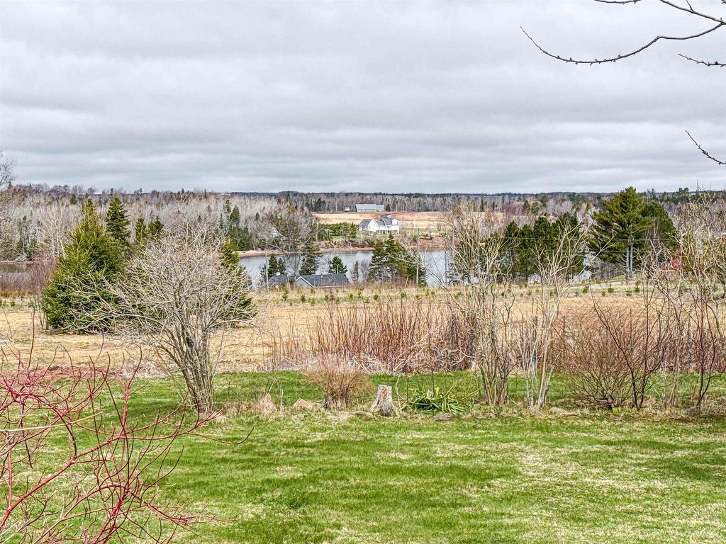 












447 Rte 17

,
Lower Montague,




PE
C0A 1R0


