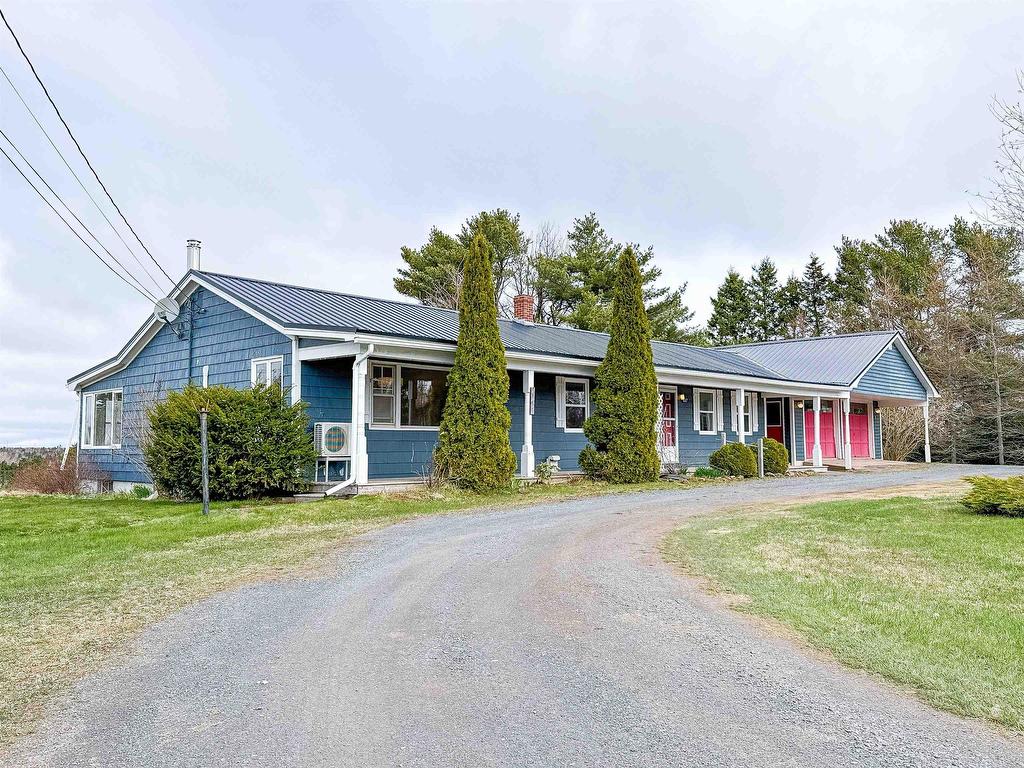 












447 Rte 17

,
Lower Montague,




PE
C0A 1R0

