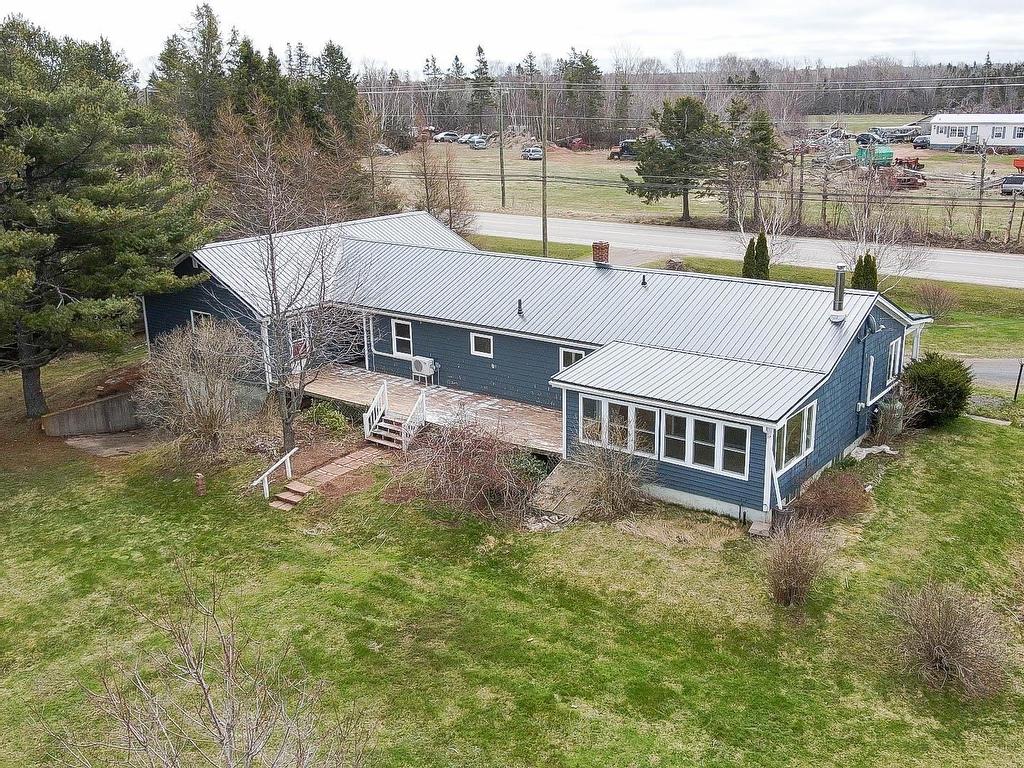 












447 Rte 17

,
Lower Montague,




PE
C0A 1R0

