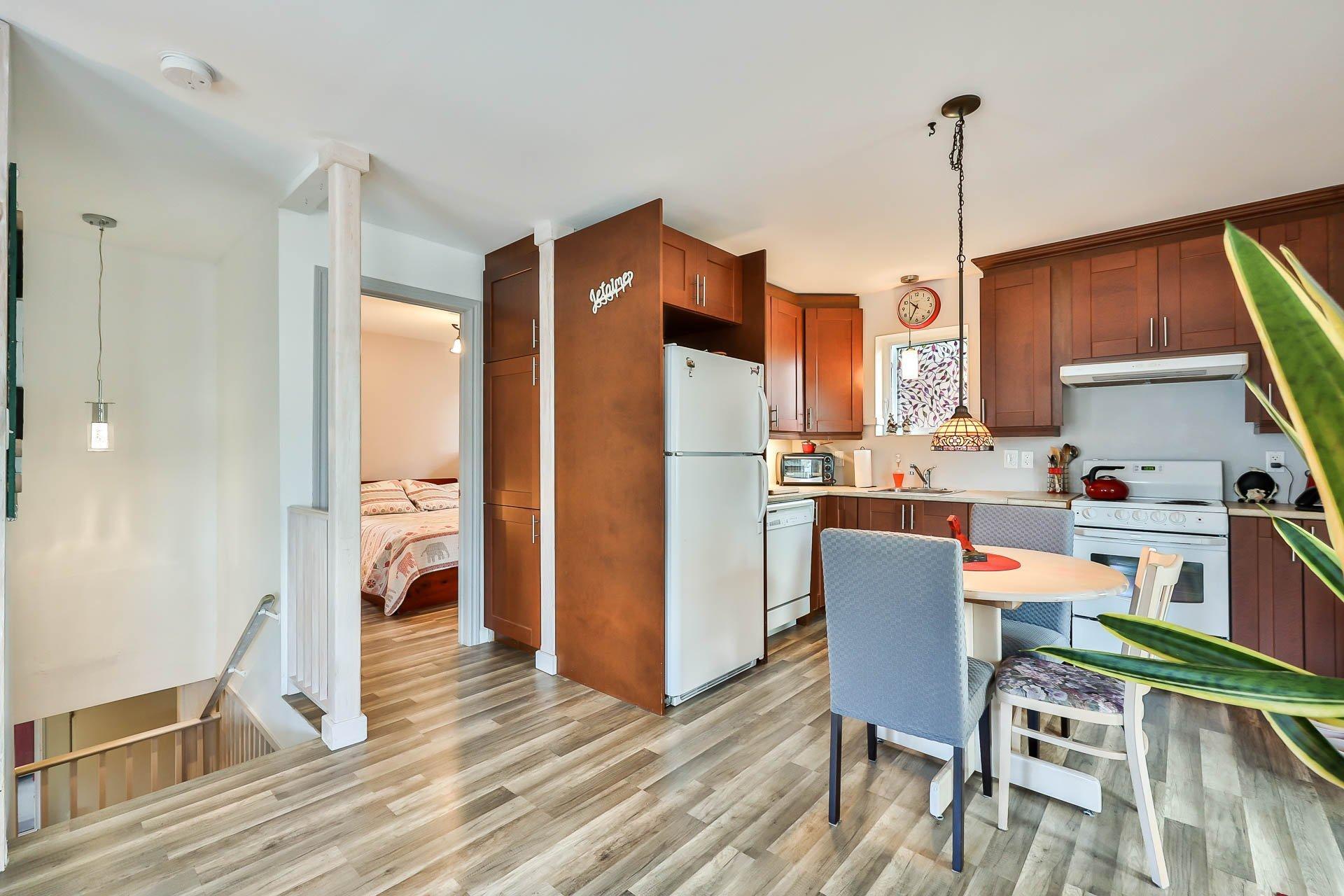 









19


Rue Martel

,
Ripon,




QC
J0V1V0

