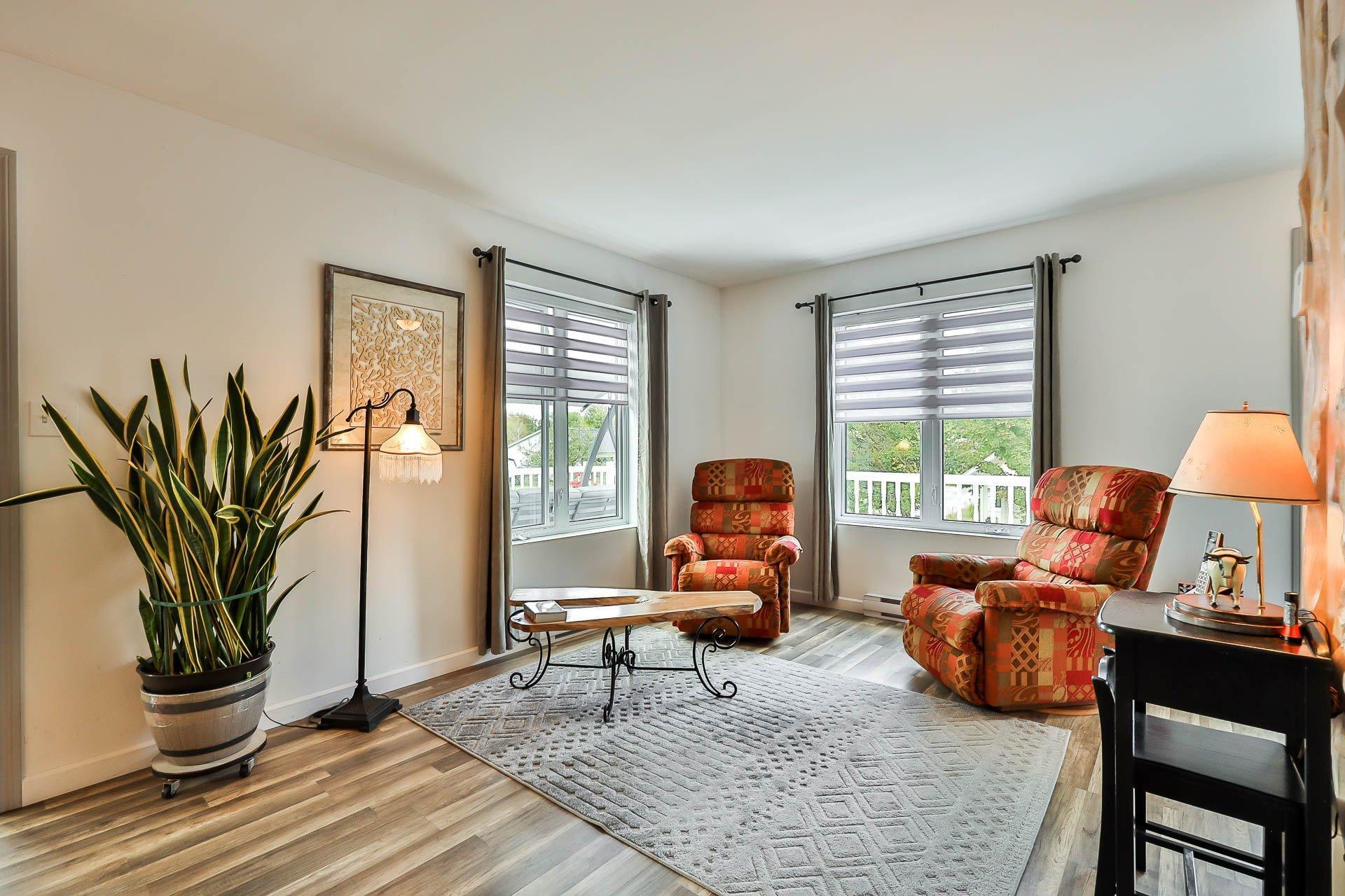 









19


Rue Martel

,
Ripon,




QC
J0V1V0

