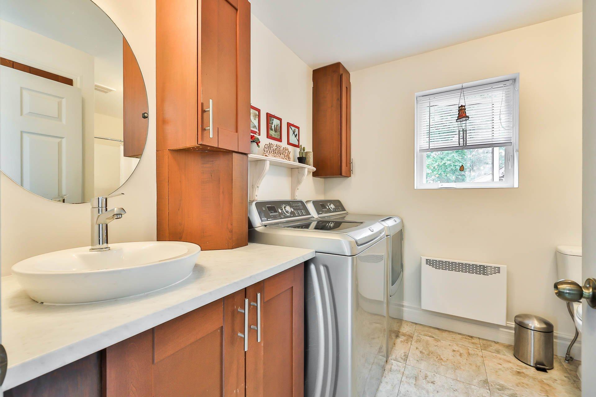 









19


Rue Martel

,
Ripon,




QC
J0V1V0


