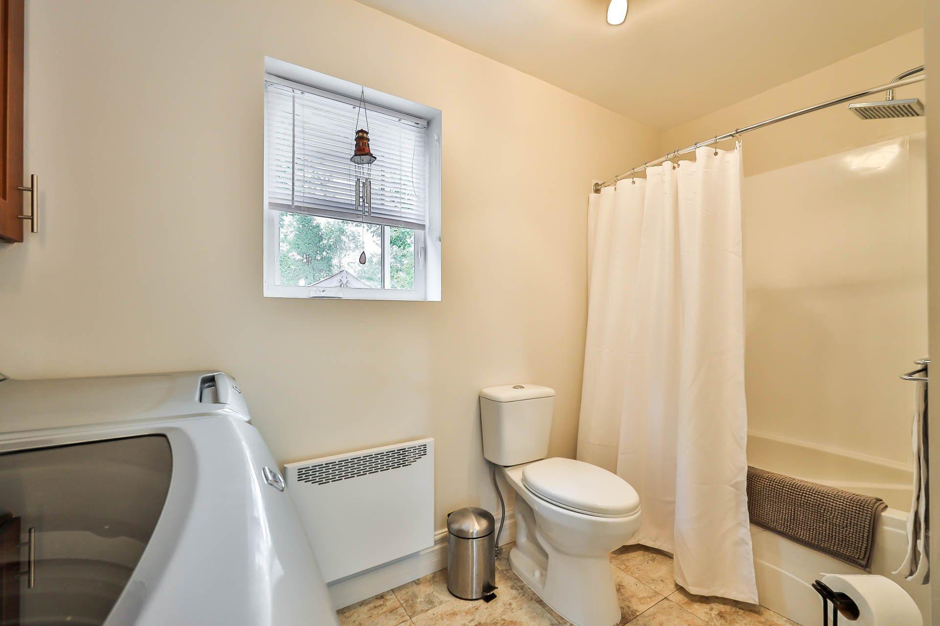 









19


Rue Martel

,
Ripon,




QC
J0V1V0

