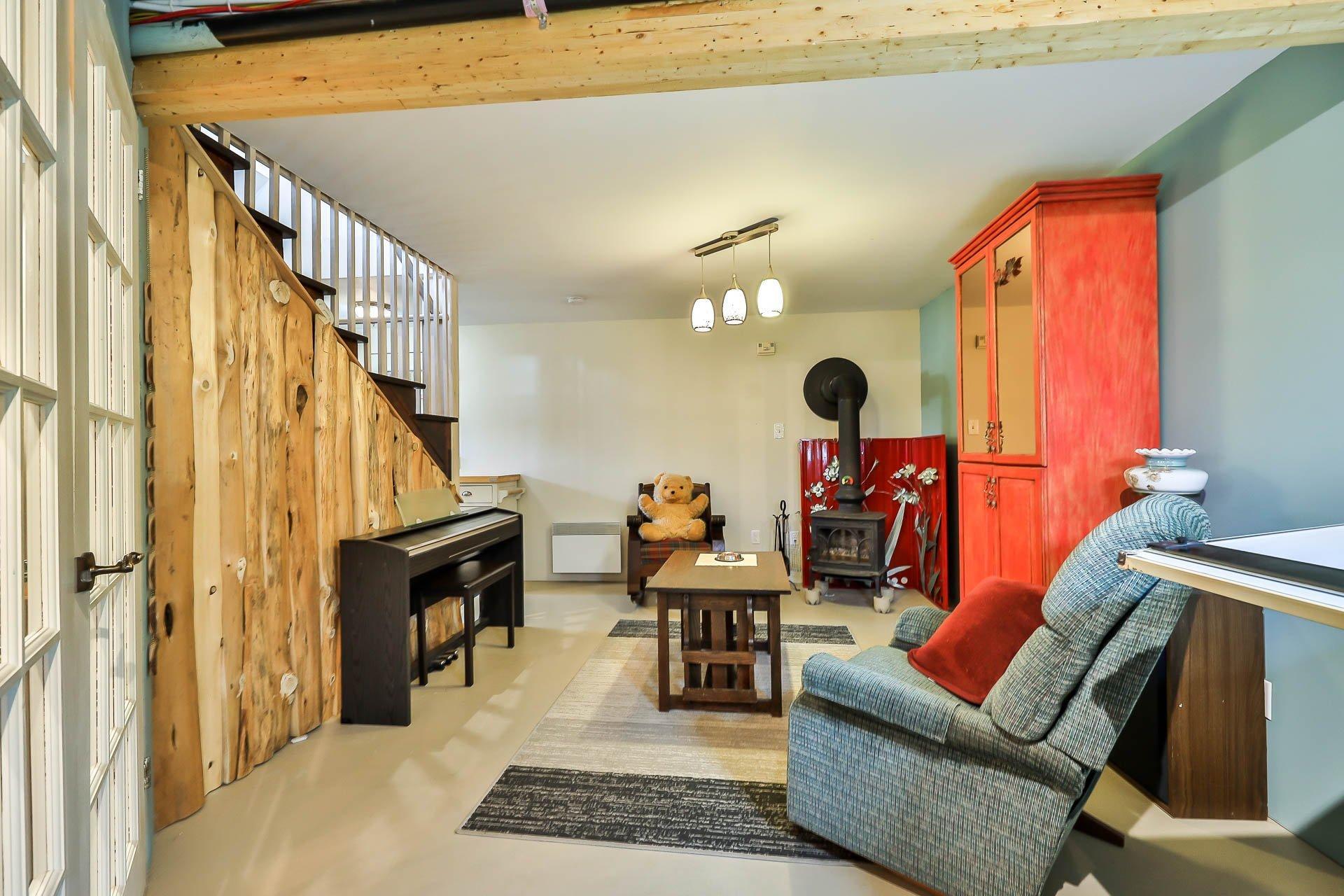 









19


Rue Martel

,
Ripon,




QC
J0V1V0

