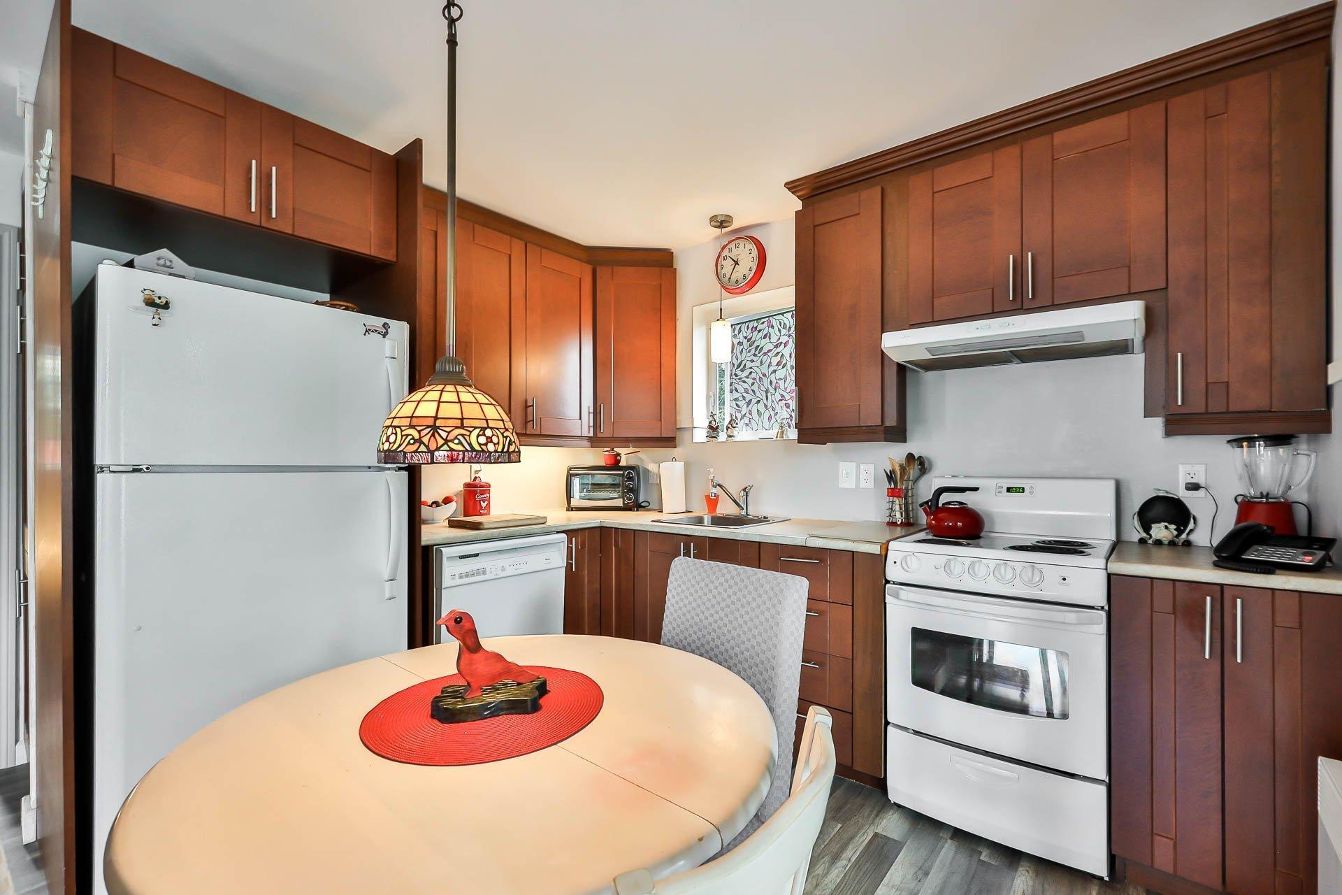 









19


Rue Martel

,
Ripon,




QC
J0V1V0

