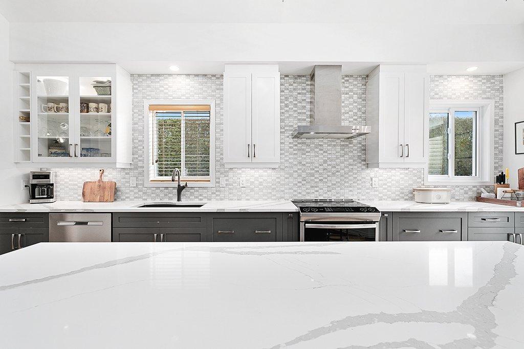 









30


Rue Jean-De La Fontaine

,
Gatineau (Aylmer),




QC
J9J2P7


