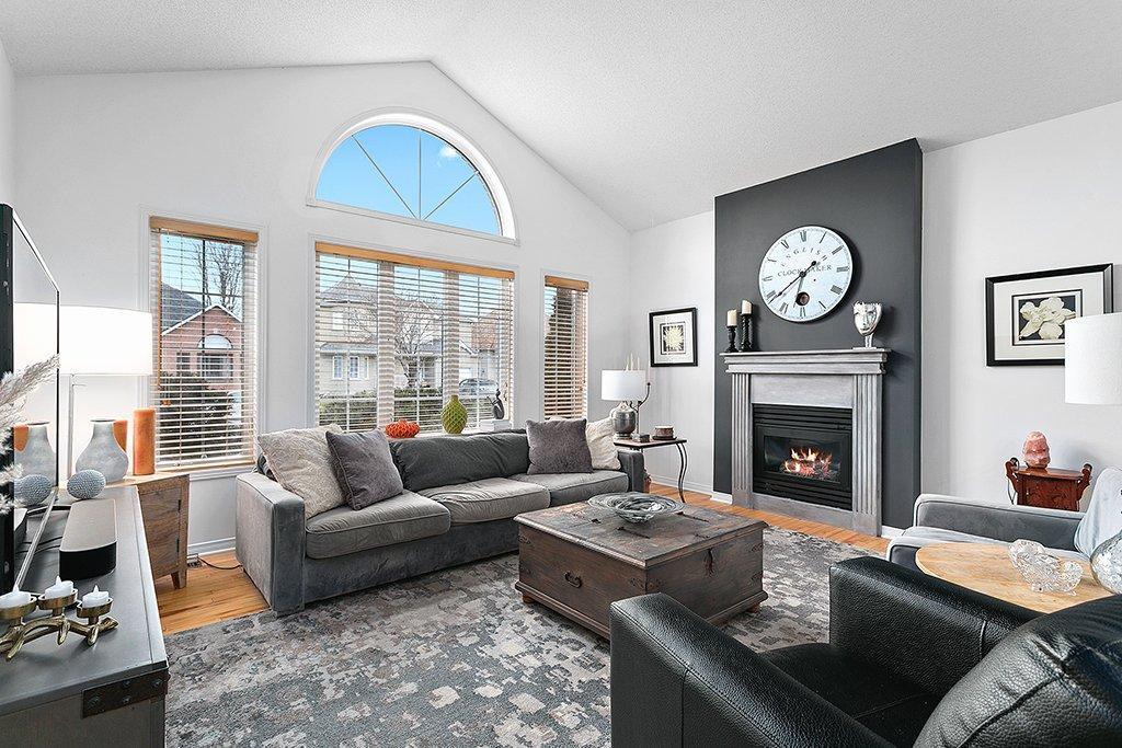 









30


Rue Jean-De La Fontaine

,
Gatineau (Aylmer),




QC
J9J2P7


