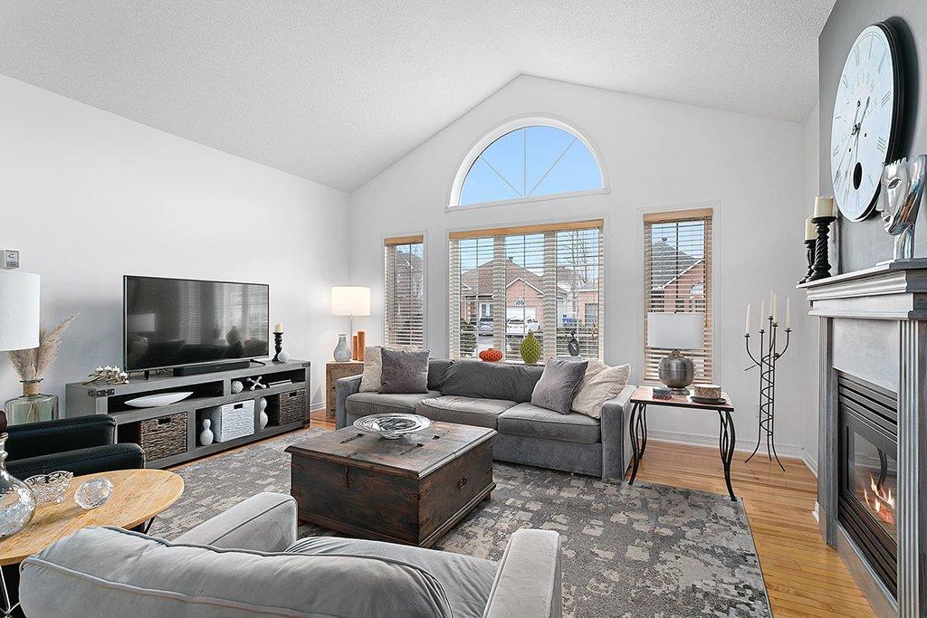 









30


Rue Jean-De La Fontaine

,
Gatineau (Aylmer),




QC
J9J2P7

