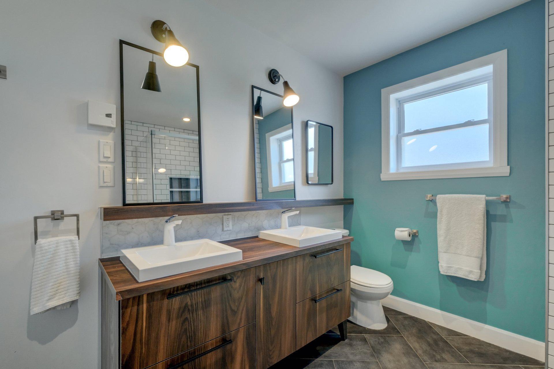 









1889


Rue Bédard

,
Longueuil (Le Vieux-Longueuil),




QC
J4N1K5

