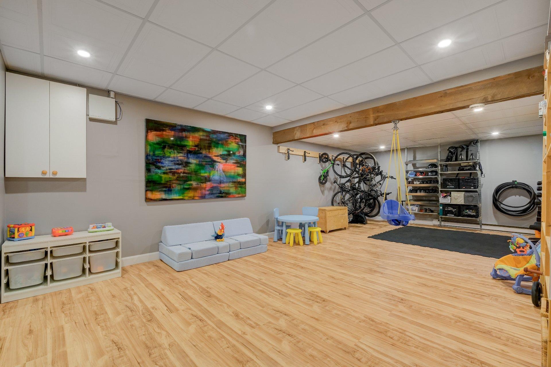 









1889


Rue Bédard

,
Longueuil (Le Vieux-Longueuil),




QC
J4N1K5


