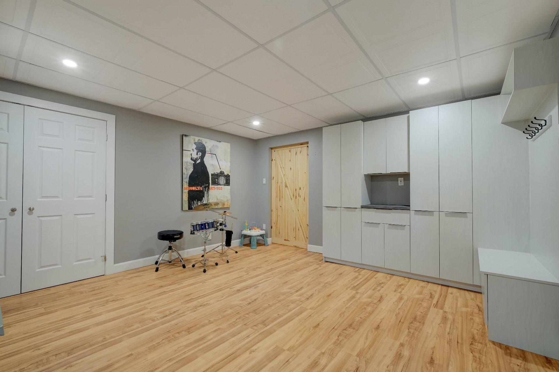 









1889


Rue Bédard

,
Longueuil (Le Vieux-Longueuil),




QC
J4N1K5

