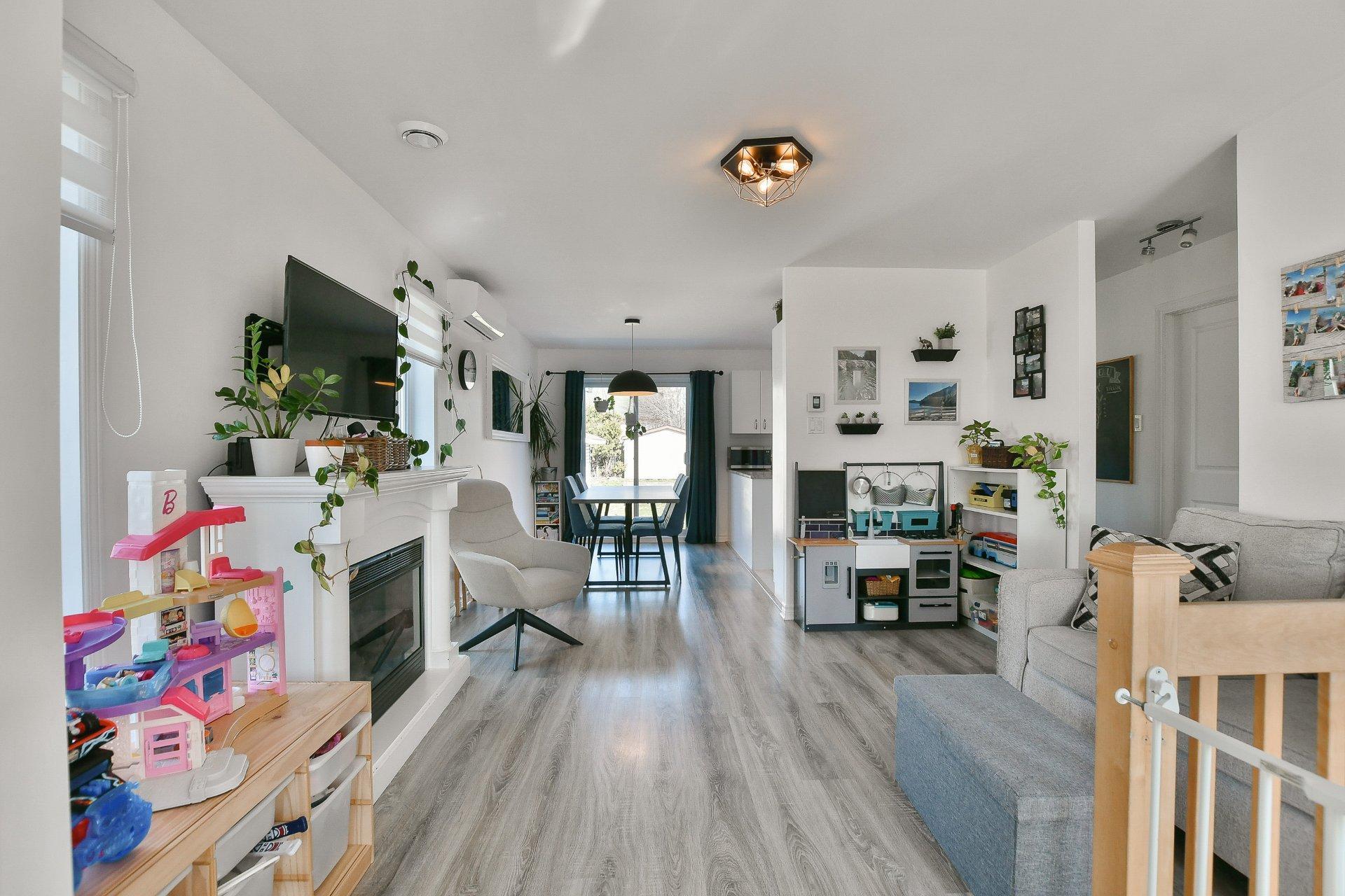 









43


Rue Dugas

,
Saint-Jacques,




QC
J0K2R0

