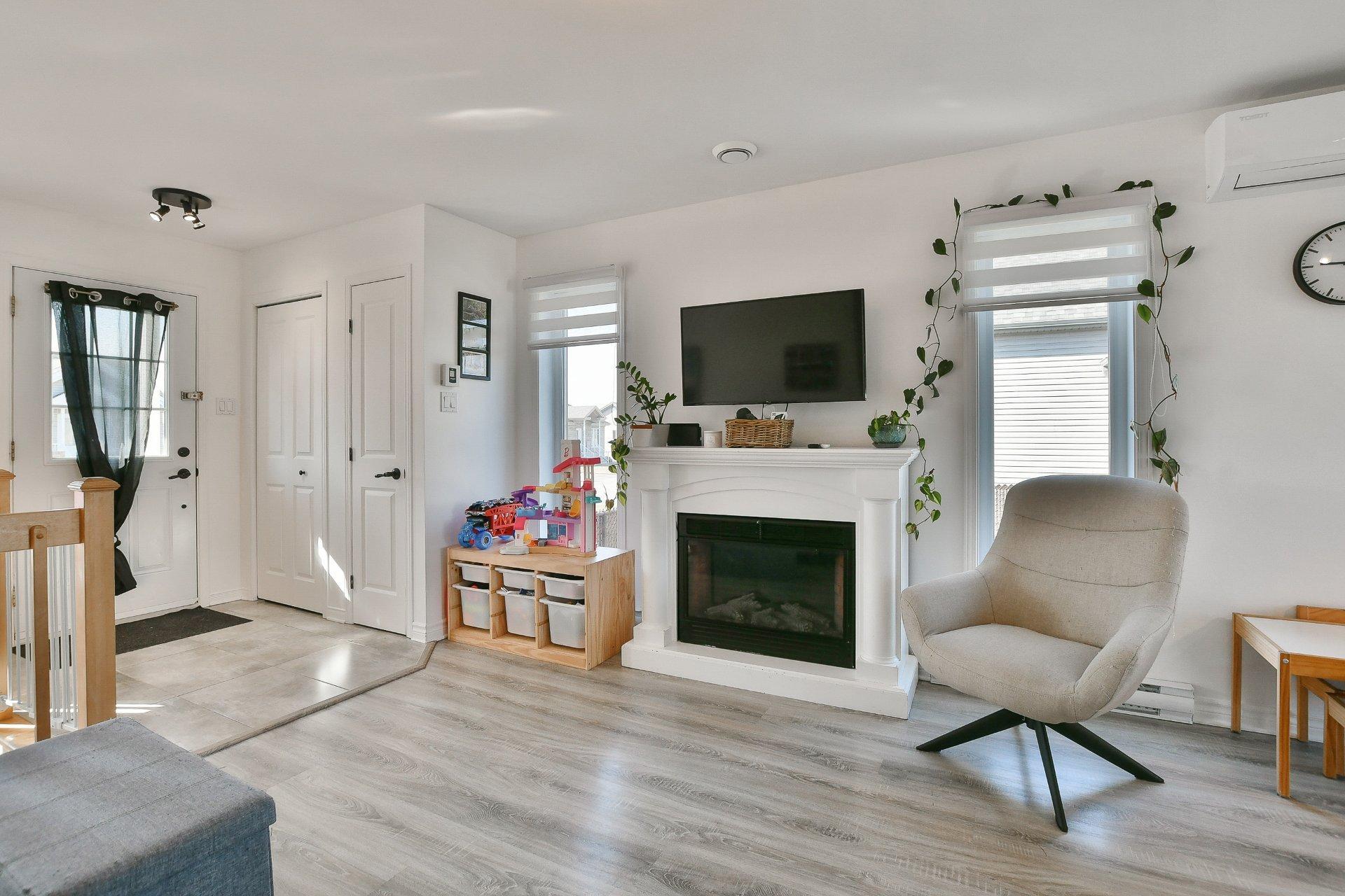 









43


Rue Dugas

,
Saint-Jacques,




QC
J0K2R0

