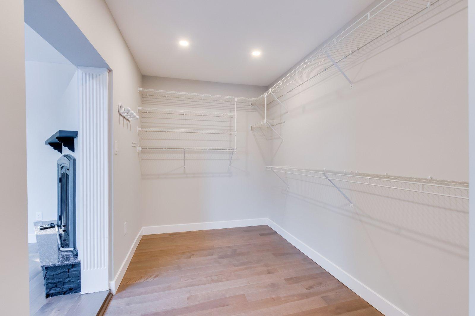









1277


Route 105

,
Chelsea,




QC
J9B1P4

