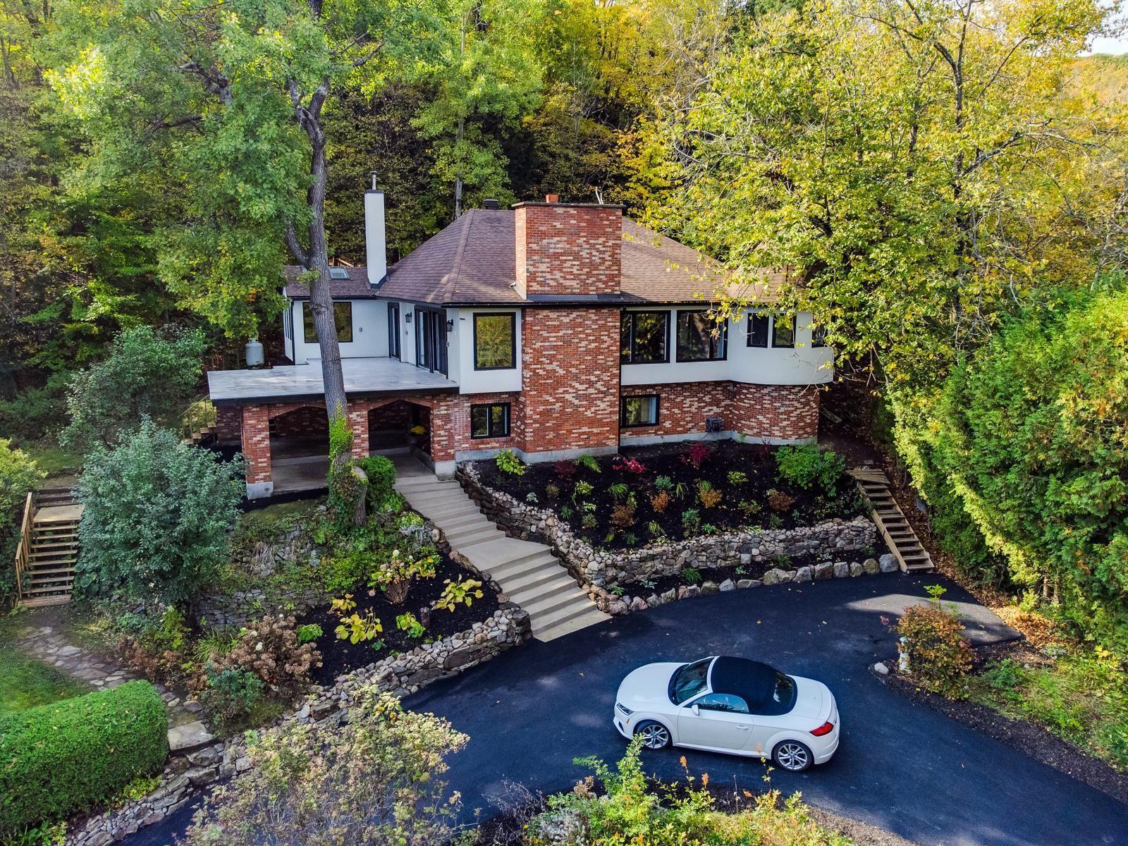 









1277


Route 105

,
Chelsea,




QC
J9B1P4

