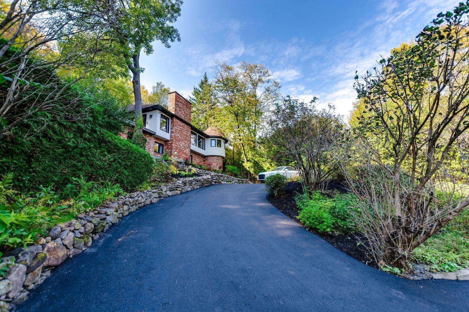 









1277


Route 105

,
Chelsea,




QC
J9B1P4

