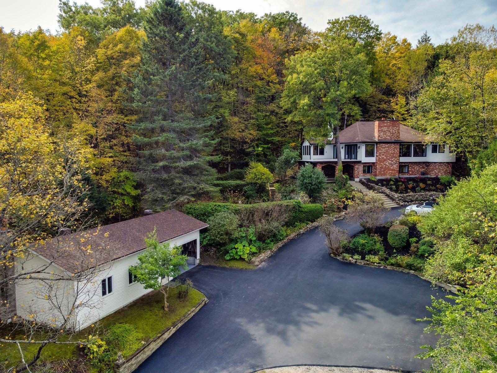 









1277


Route 105

,
Chelsea,




QC
J9B1P4


