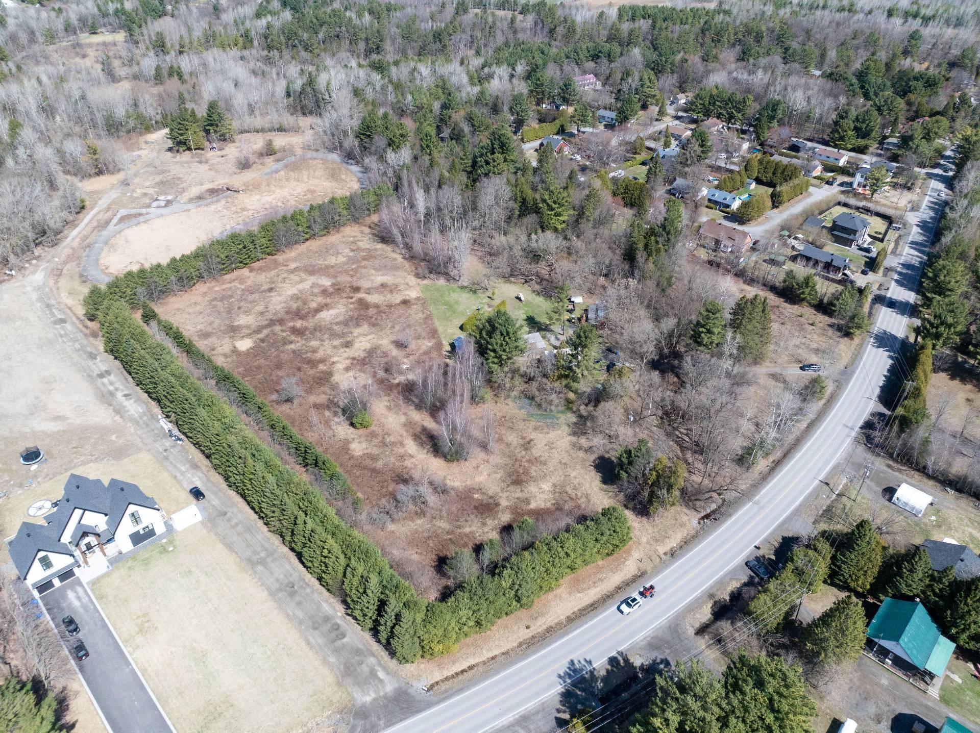 









1253


Ch. Pincourt

,
Mascouche,




QC
J7L2X8

