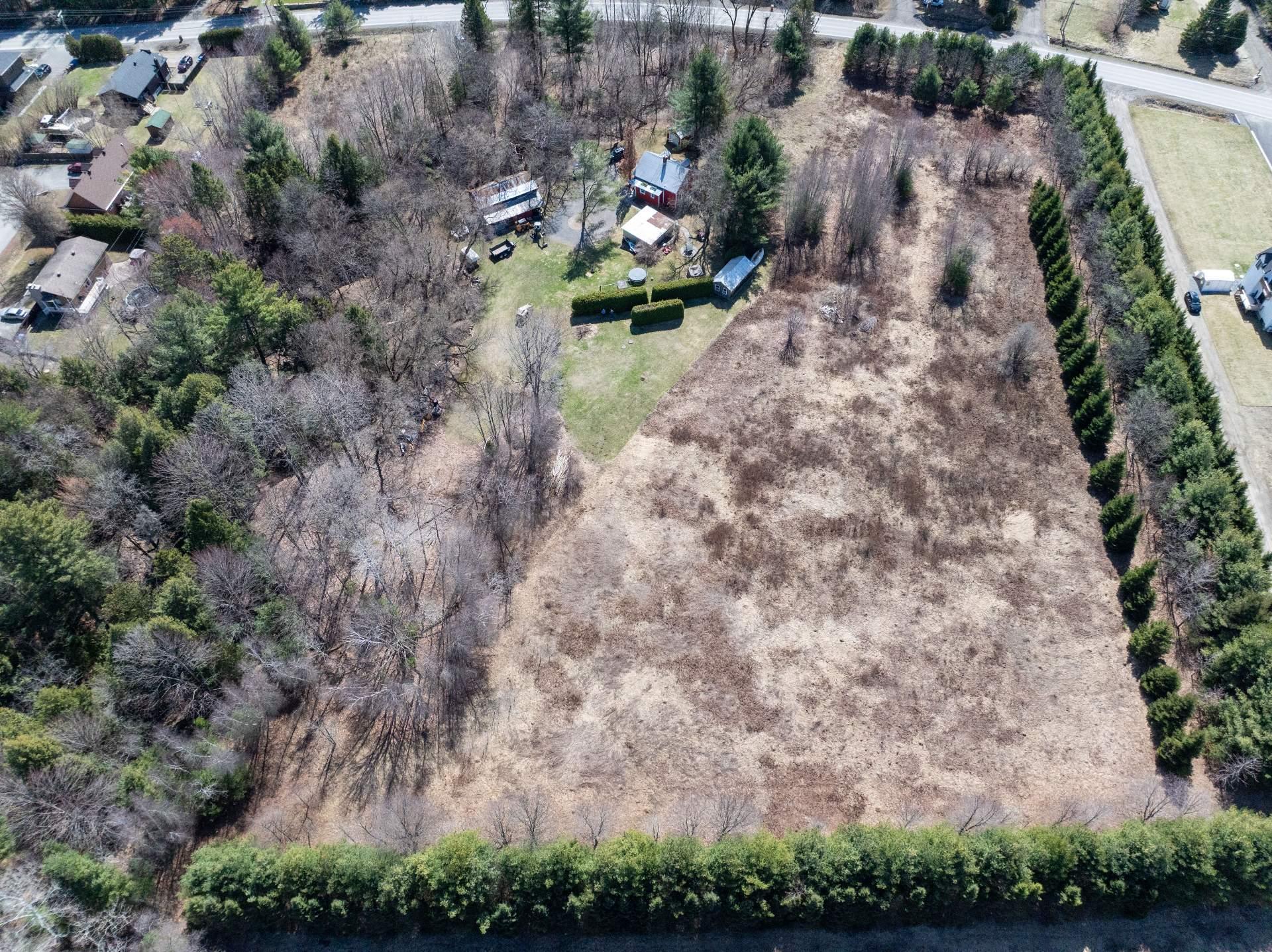 









1253


Ch. Pincourt

,
Mascouche,




QC
J7L2X8

